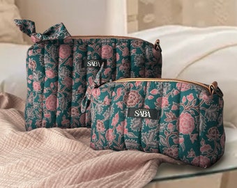 Kit de belleza floral acolchado, tela batik bali estampada con pad, kit de maquillaje y neceser