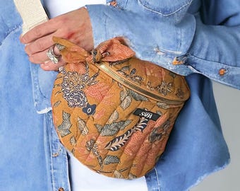 Flowery crossbody bag in camel color, quilted Balinese fabric, XL size, summer bag
