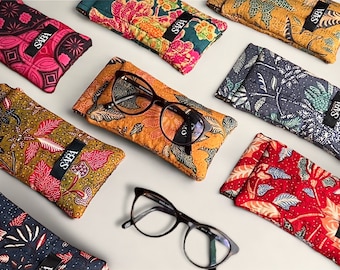Brillenetui met bloemenpatroon, Balinese batikstof, Moederdagcadeau