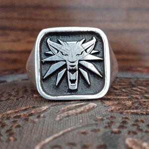 signet ring Size,signet ring men,signet ring women,wolf coat of arms Silver Ring,persolanized ring,signet ring silver,Wolf Gold ring