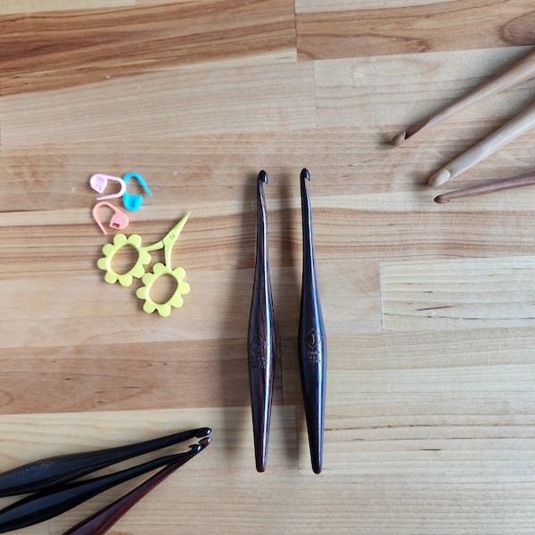 Furls Crochet, Wood, Ebony, 6,5mm