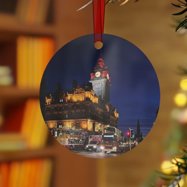 Edinburgh Ornament, Scotland Photography, Round Metal Decoration, Souvenir, Xmas, Christmas Tree, City, Night, Vacation, Travel Gift