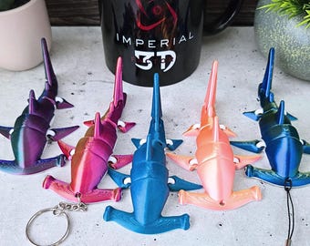 Articulated Mini Hammerhead Shark | 3D Printed Flexi Shark Keychain or Lanyard | Fidget Toy for Kids, Students, Adults | Ocean Animal Gift
