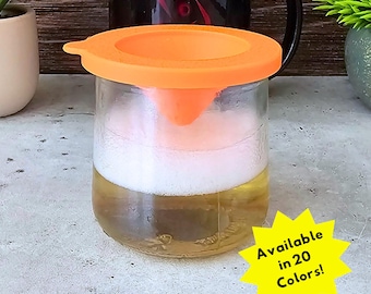 Fruit Fly Tray Oui Jar Lid | 3D Printed Clips onto Oui Yogurt Jar with Thumb Tab | Indoor or Outdoor Use