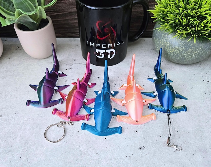 Articulated Mini Hammerhead Shark | 3D Printed Flexi Shark Keychain or Lanyard | Fidget Toy for Kids, Students, Adults | Ocean Animal Gift