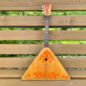 Vintage alte Balalaika, hergestellt in der UdSSR, 3 Saiten, Naturholz, Original Volksmusikinstrument, Vintage Musikinstrument