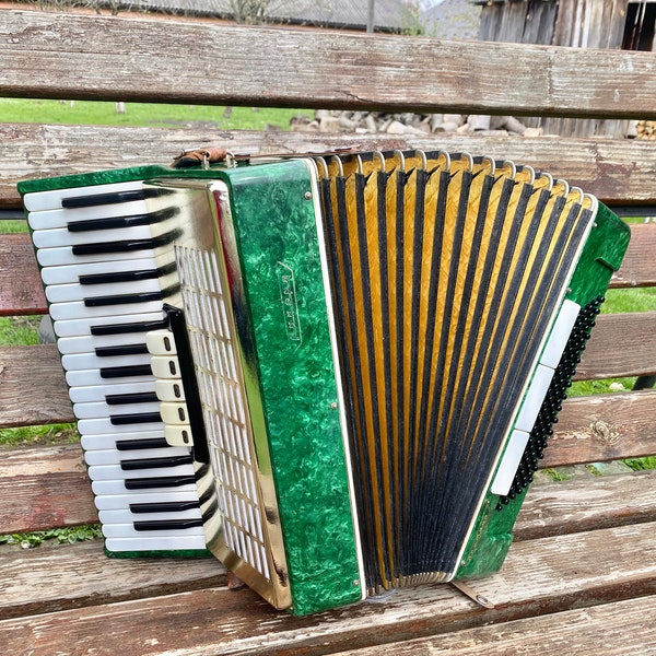 Like Working Accord accordion, Model Altair, 37 keys,96 Bass, 3 voice, 5+3registers, Russian Accordion, Musical instrument,