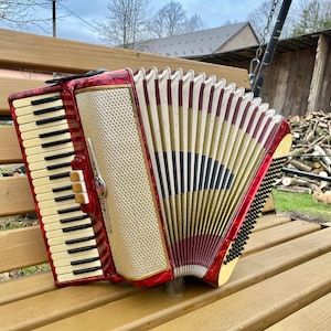 Original Barcarole Piano Accordion, Accordion 120 Bass, made in Germany, New Straps, Concert Accordion, 3+2 register