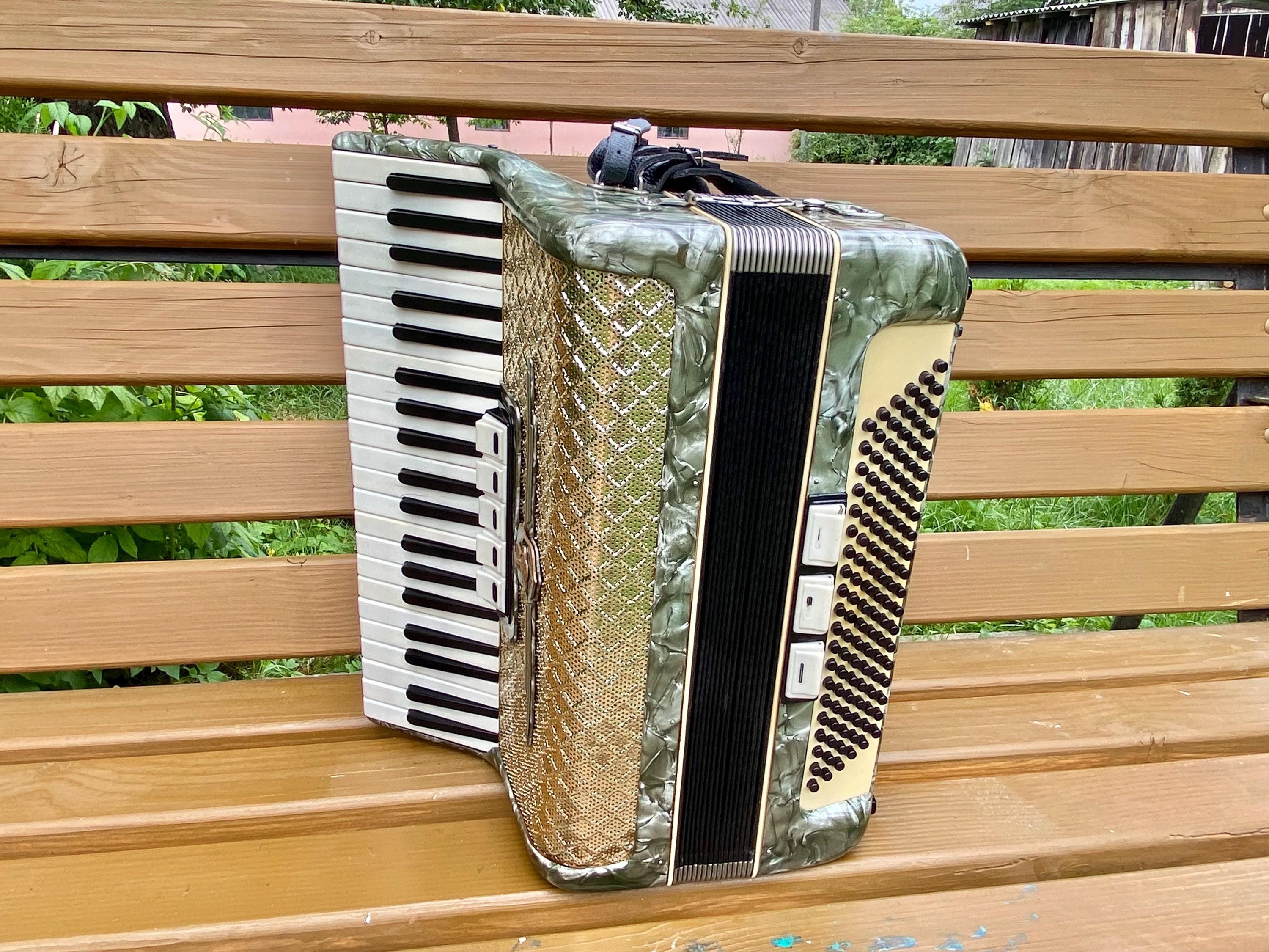 ヴィンテージ ウェルトマイスター ピアノアコーディオン 軽量、ドイツ