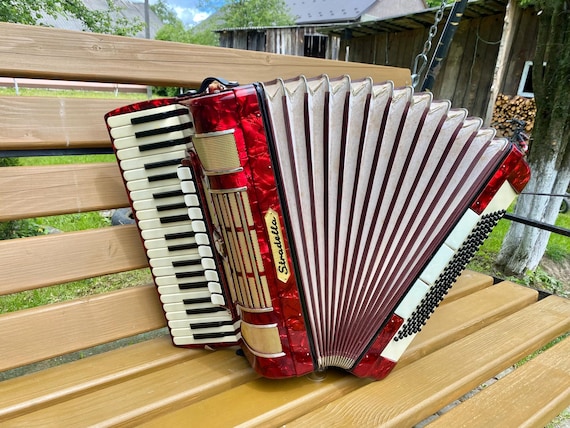 ヴィンテージストラデラアコーディオン、41鍵、120ベース、イタリア製