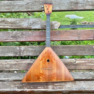 Vintage alte Balalaika, hergestellt in der UdSSR, 3 Saiten, Naturholz, Original Volksmusikinstrument, Vintage Musikinstrument