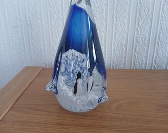 Glass penguin with baby penquins
