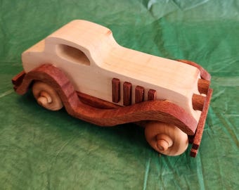 FREE SHIPPING - Toy wooden roadster