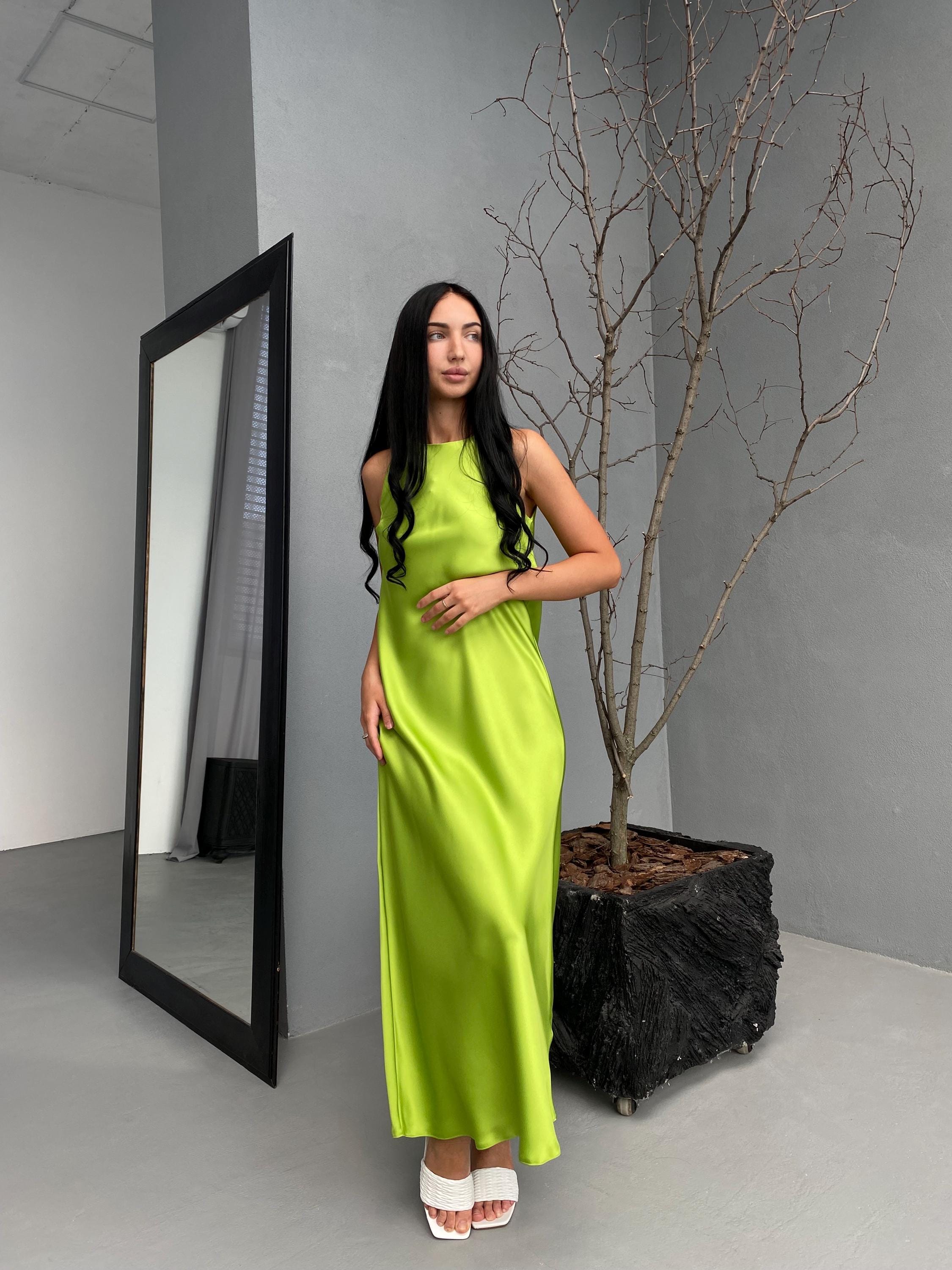 Apple green dress España