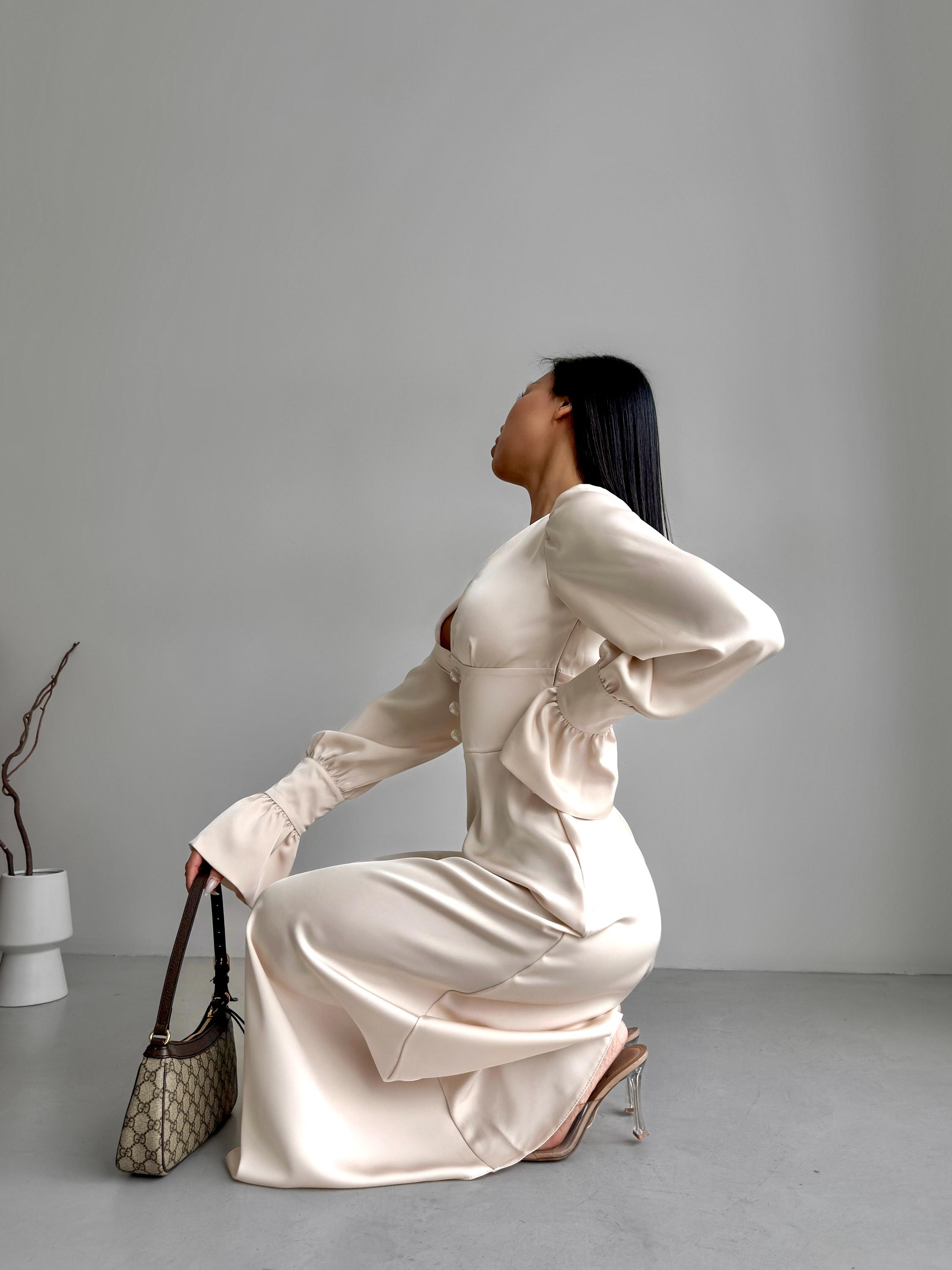Unique design Ivory Fashion Party Long sleeves   Satin Evening Gown