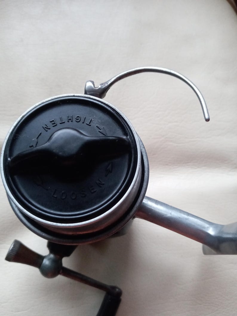 Vintage Bache Brown Spinster & Mastereel Model 4 Fishing Reels
