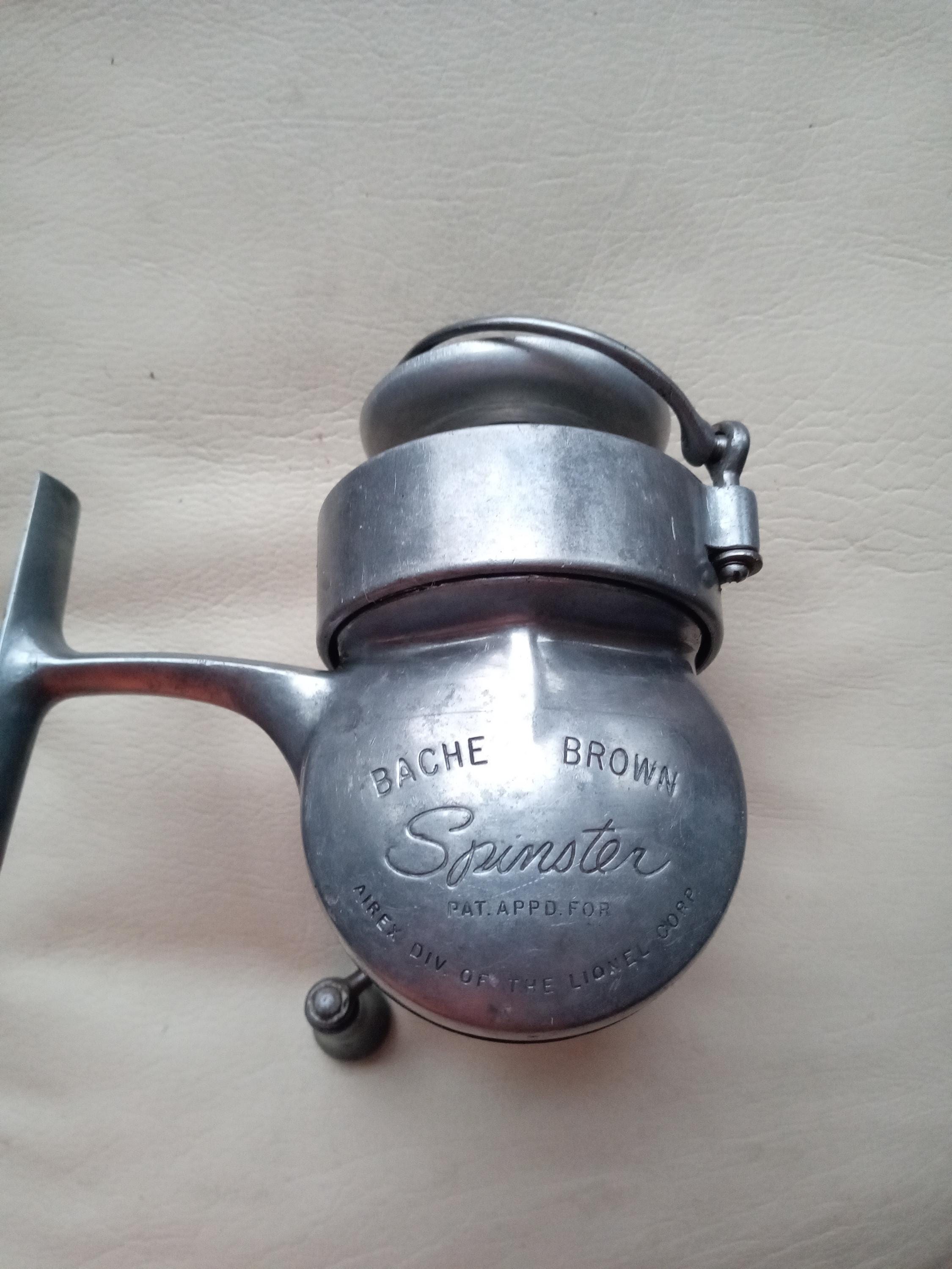 Moulinet Vintage Bache Brown Spinster par Airex Div. of the