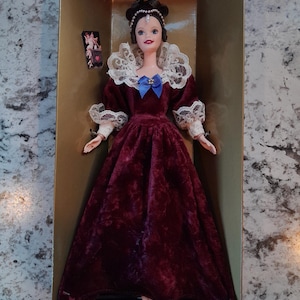 Barbie &quot;Sentimental Valentine&quot; Be my Valentine Collector series doll 1996