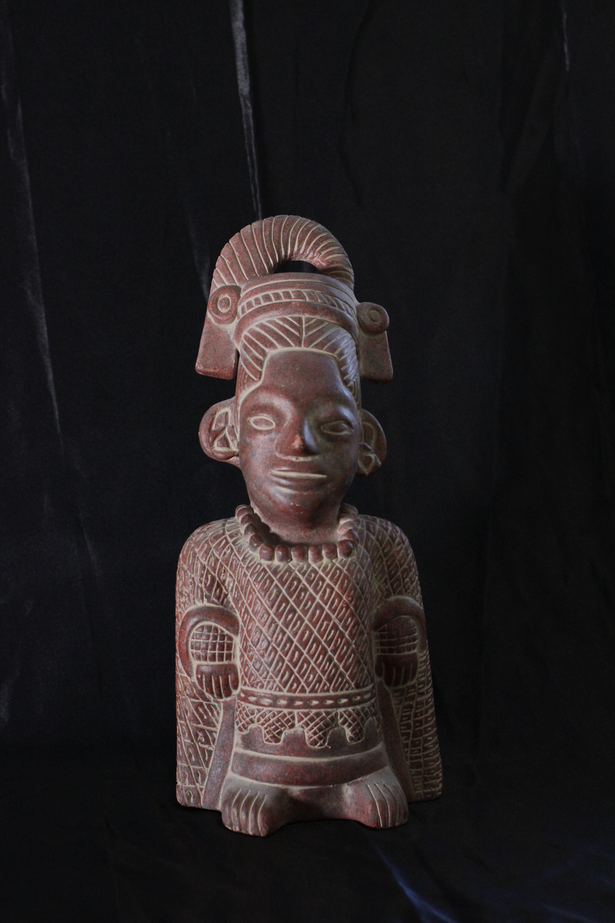 Soap Stone Mayan Aztec Figurine Hand Carved Tribal Man Sitting With Crossed  Legs Green Hobbelamsterdam 