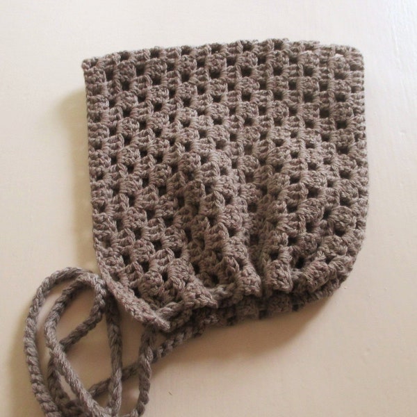 Pixie hat crocheted for KU 43-45 cm grey-brown