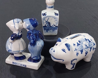オランダの置物セット　＃㉞ ヴィンテージ デルフトブルー磁器：キスをするオランダ人カップル