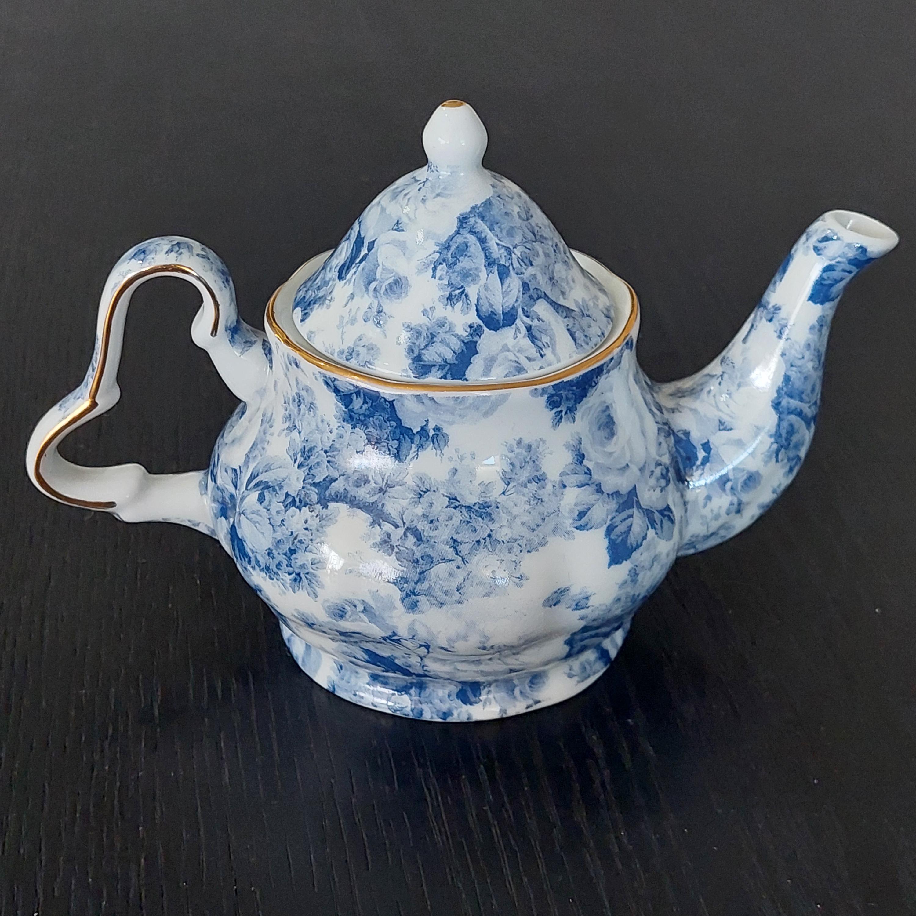 Blue flower teapot - Etsy 日本