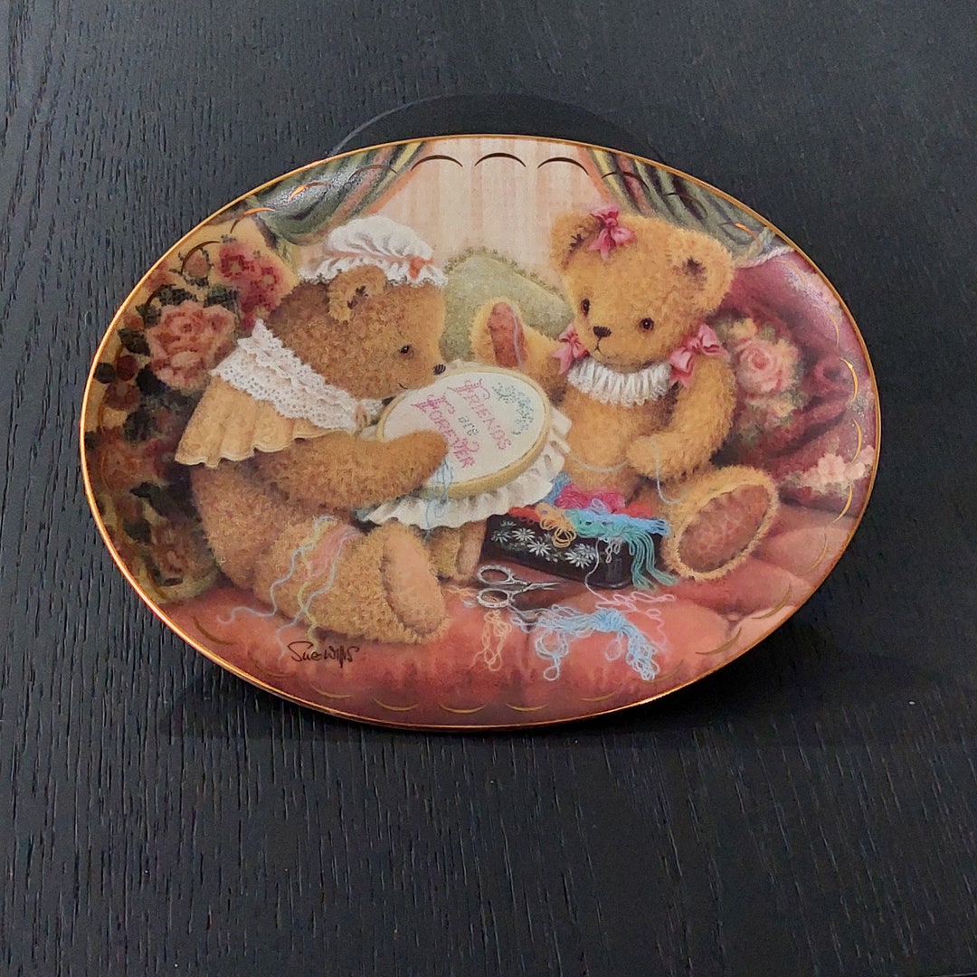 Vintage 1990s Teddy Bear Plate: Franklin Mint Heirloom 'friends