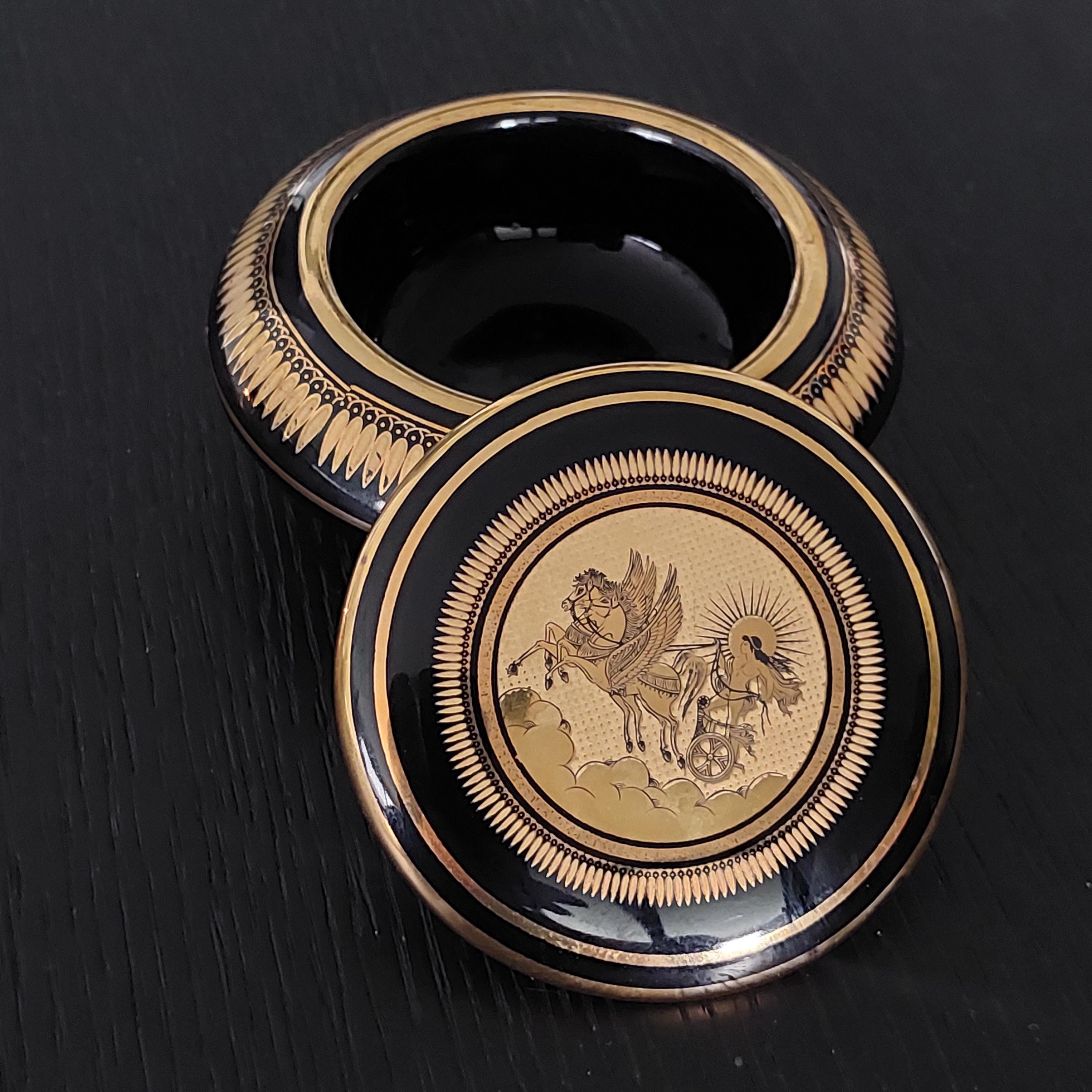 スウェーデン製 24K 金メッキ ラウンドトレイ