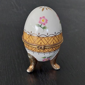 Vintage Porcelain Egg Shaped Footed Trinket Box,