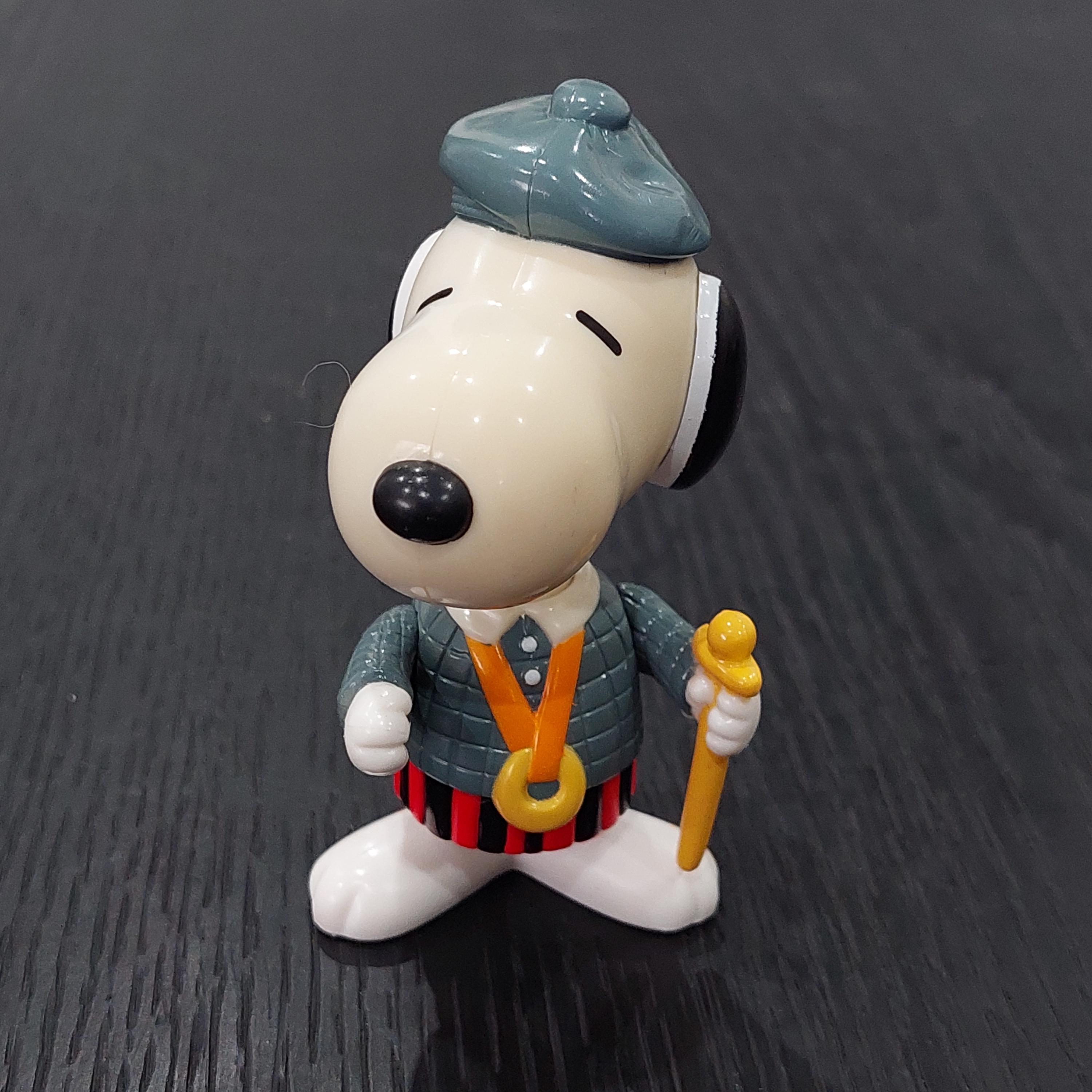 スヌーピー ハッピーセット1.2 フィギュアワールドツアーコレクション ヴィンテージ スヌーピー ワールドツアー トイ：1999年マクドナルド