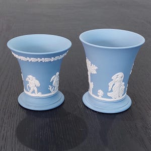 Wedgwood blue vase - Etsy 日本