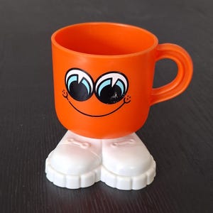 Deka Plastic Cup 70s - Etsy
