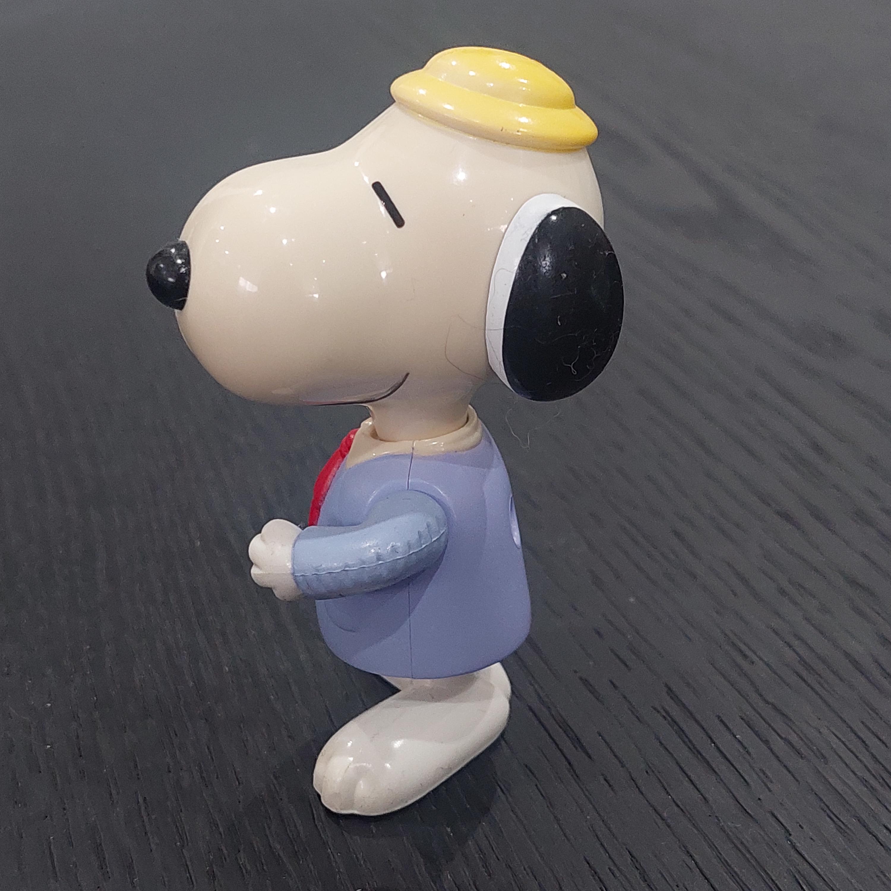 Vintage Snoopy World Tour Toys: 1999 Mcdonalds Happy Meal Figures
