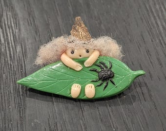 Vintage 90s Handmade Gumnut Baby Brooch
