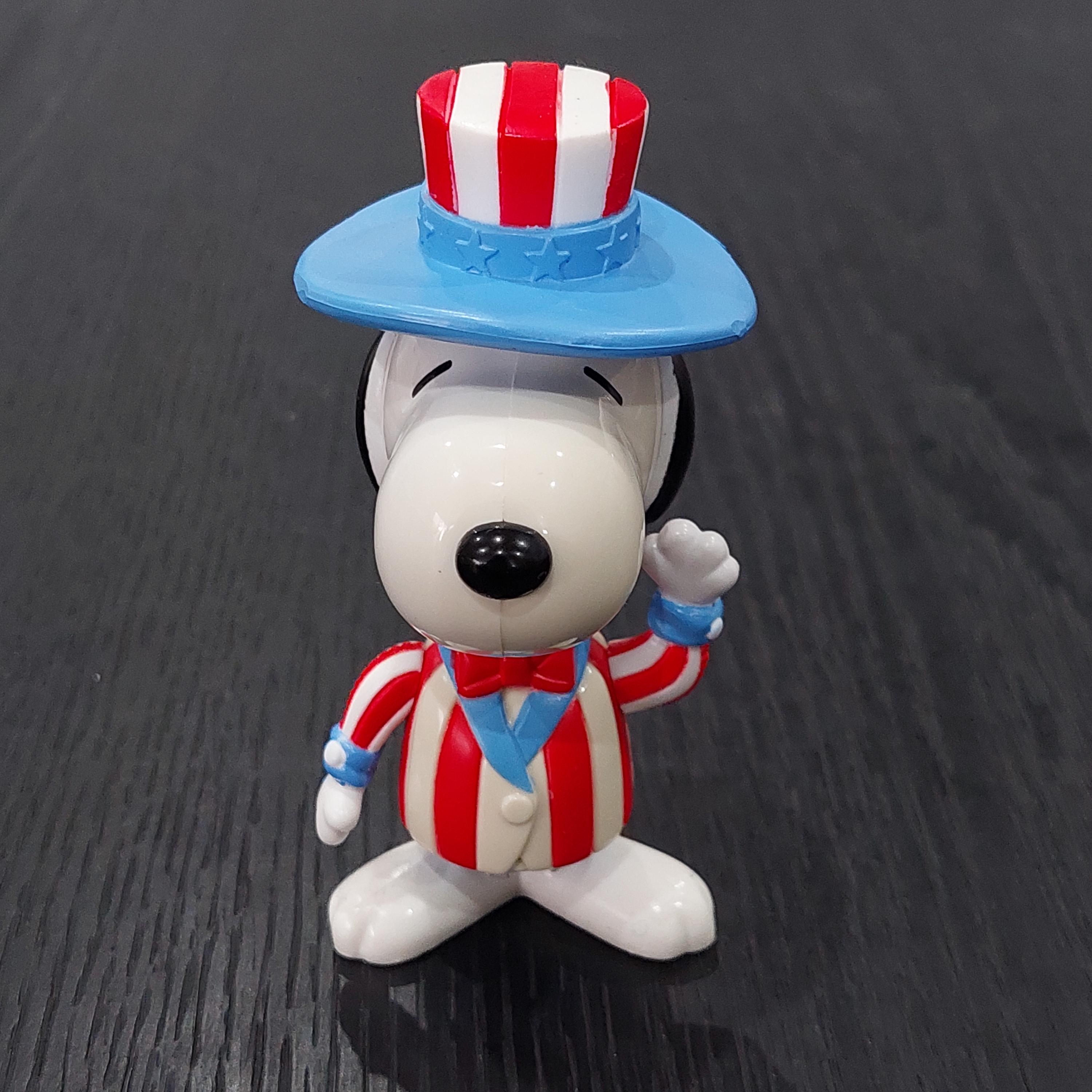 Vintage Snoopy World Tour Toys: 1999 Mcdonalds Happy Meal Figures