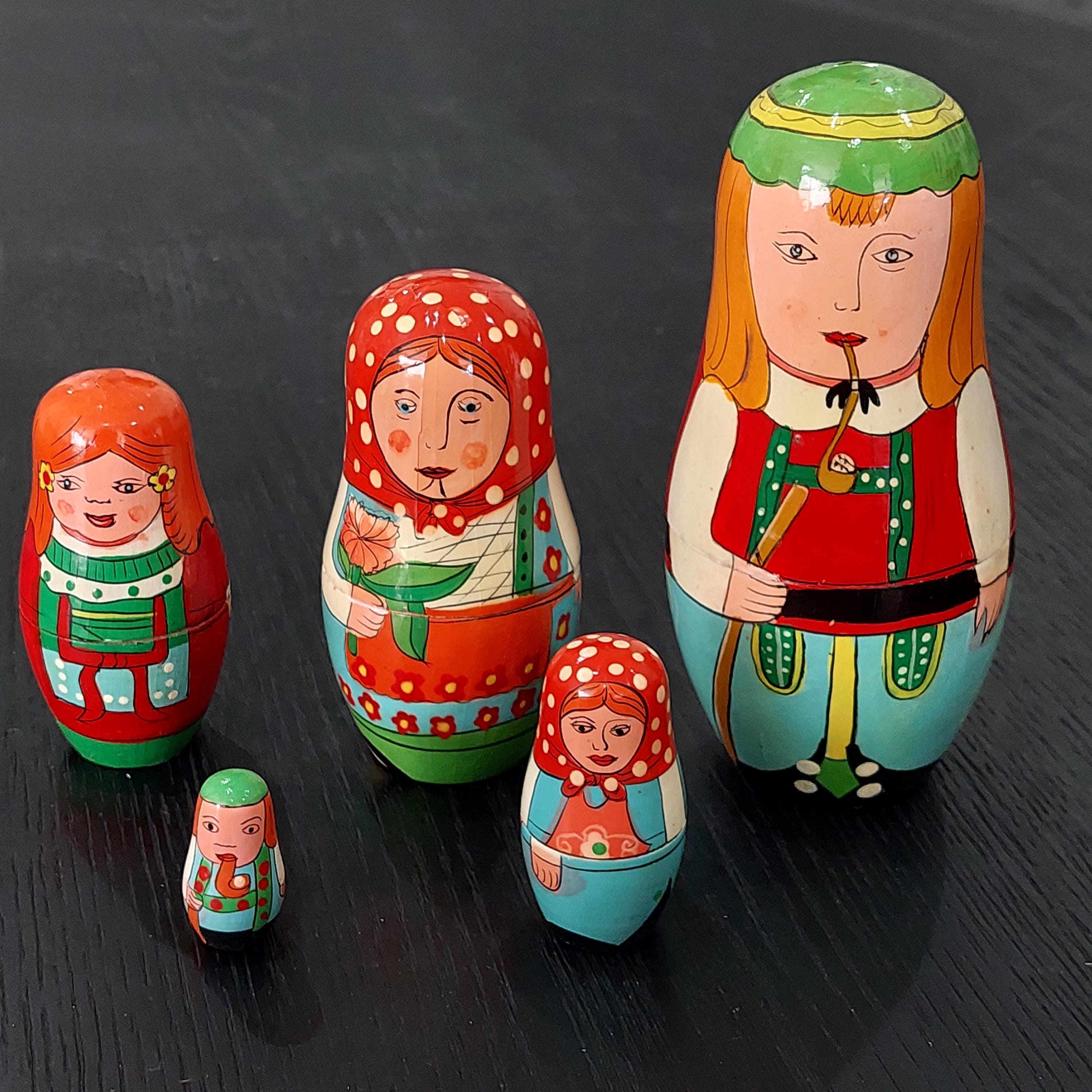 ヴィンテージの手描き木製マトリョーシカ人形5体セット - Etsy 日本