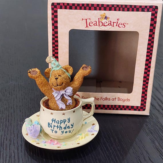 Vintage 2002, Boyd's Collection Teabearies “happy Birthday to You