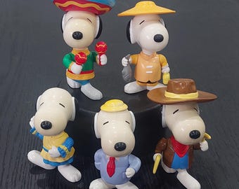 Vintage Snoopy World Tour Toys: 1999 Mcdonalds Happy Meal Figures