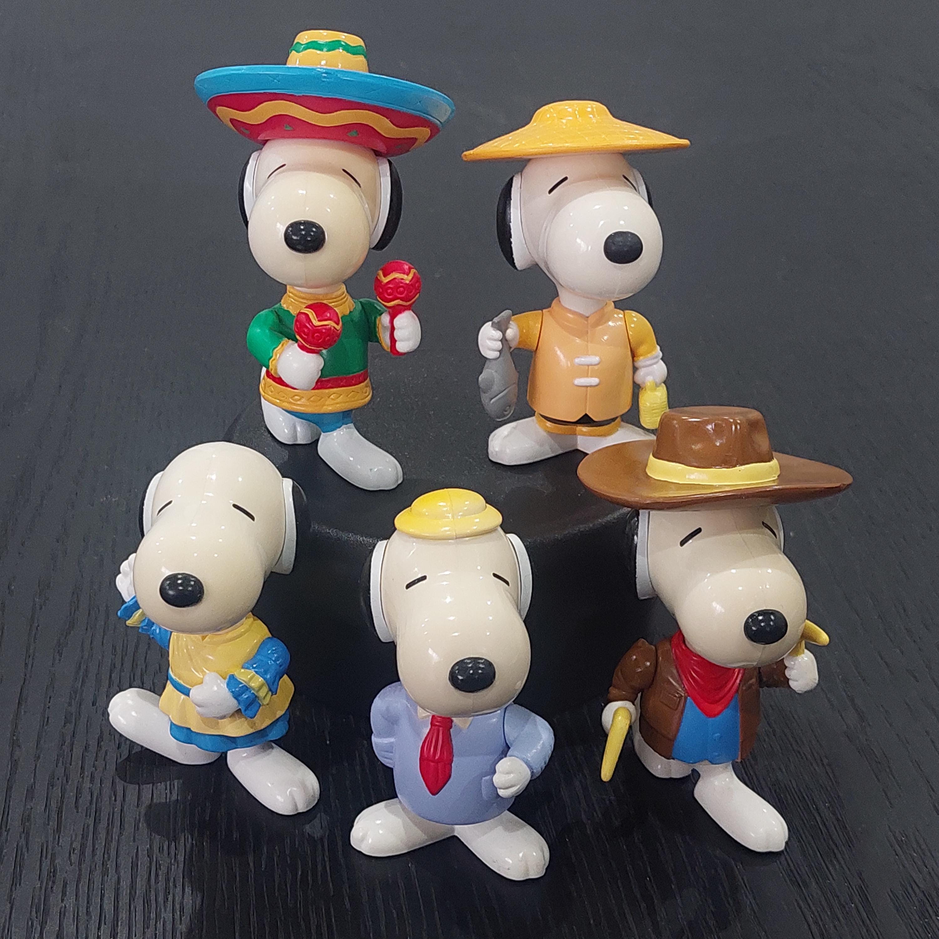 Vintage Snoopy World Tour Toys: 1999 Mcdonalds Happy Meal Figures