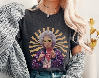 The Nanny Grandma Yetta Rosenberg Shirt, Funny Women T-shirt, Gift for her, Vintage Shirt, 90s Shirt, La Niñera Abuela Yetta Camiseta