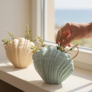 Shell Vase – 3D Printed Coastal Home Decor | Minimalist Ocean-Inspired Vase for Dried Flowers | Sculptural Beach House Accent
