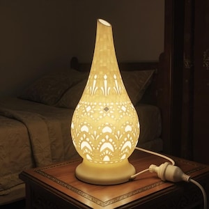 Table lamp Eco Friendly – 3D Printed Warm LED Light for Modern Minimalist Decor
