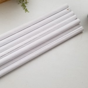 Lote de 25 tubos de cartón gruesos y resistentes para manualidades, vacíos, de 18" x 1", con ranuras, material para actividades infantiles, material para manualidades recicladas, material para manualidades para estudiantes