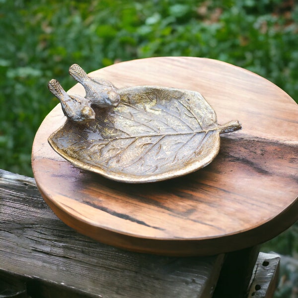 Mangeoire à oiseaux en fonte rustique, porte-savon en fer vintage, décoration de jardin en fonte, cadeau de jardin pour les amateurs d'oiseaux, cadeau de décoration de salle de bain pour maman