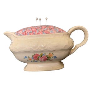 Homer Laughlin Floral Gravy Boat Pin Cushion Made in USA
