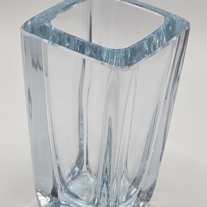 Strombergshyttan Sweden Crystal  Vase、花器 Vtg Strombergshyttan Signed B99 Ice Blue Etched Floral