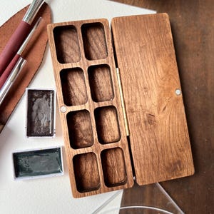 Sta-Wet Palette Box: Plein Air & Studio Oil Paint Case - 8 Half Pans