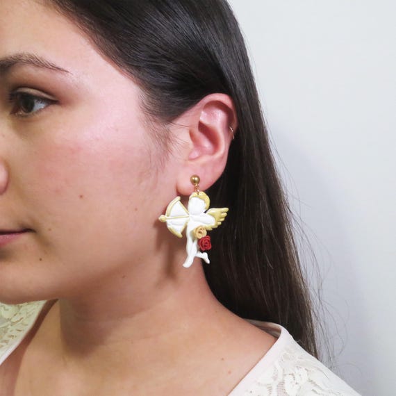 Boucles D’oreilles Clips Cupidon Ange En Métal Argenté Et Résine - Style Vitrail - Excellent état