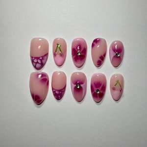 Handgemachte Presse auf Nägel Set | rosa, rote, trendige Nägel | süße Sommer frühling Blumen Nägel mit Strass und 3D Kirsche