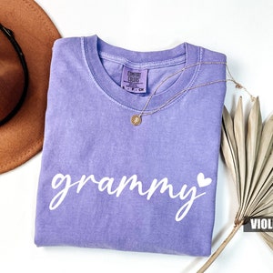 Cute: Grammy Of The Bride Shirt Grandma Outfit Gift Tee Cute: Grammy Of The Bride Shirt Grandma Outfit Gift Tee